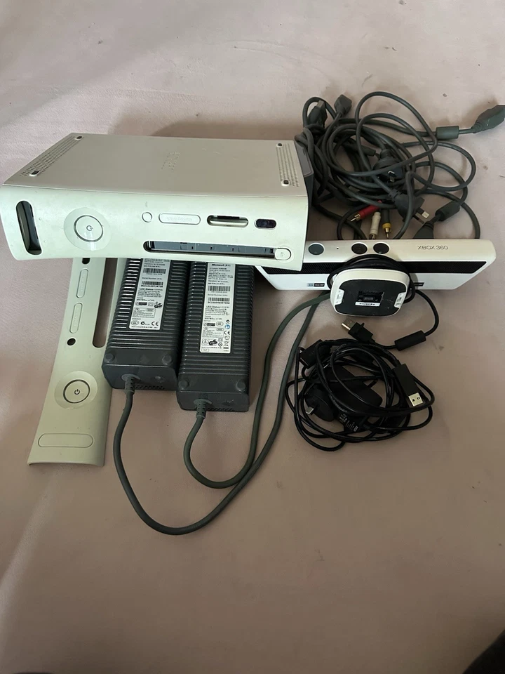 Xbox 360 with Kinect Camera and 2 X Dance Dance Revolution Mats - Image 2 of 4