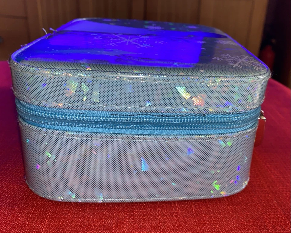 Estuche de Maquillaje Frozen Elsa Lados Duros Niños 5.5" x 8" Foto 3 de 4