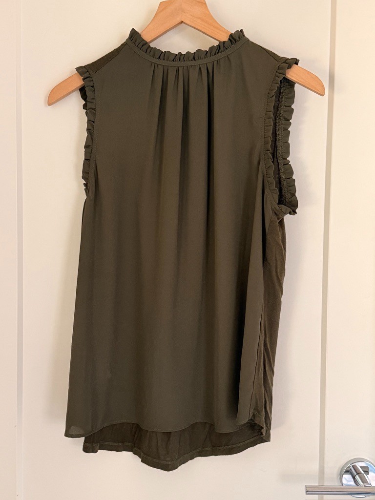 TAHARI Ruffle Neckline Olive Green Sleeveless Top Size Medium