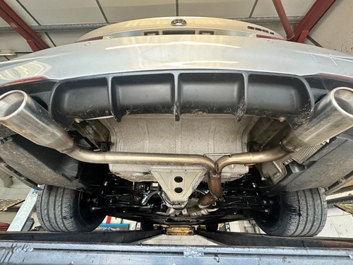 Protector de chasis de aceite en aerosol Lanolina Moto vehículo debajo de la carrocería y el chasis 2500 ml - Imagen 3 de 6