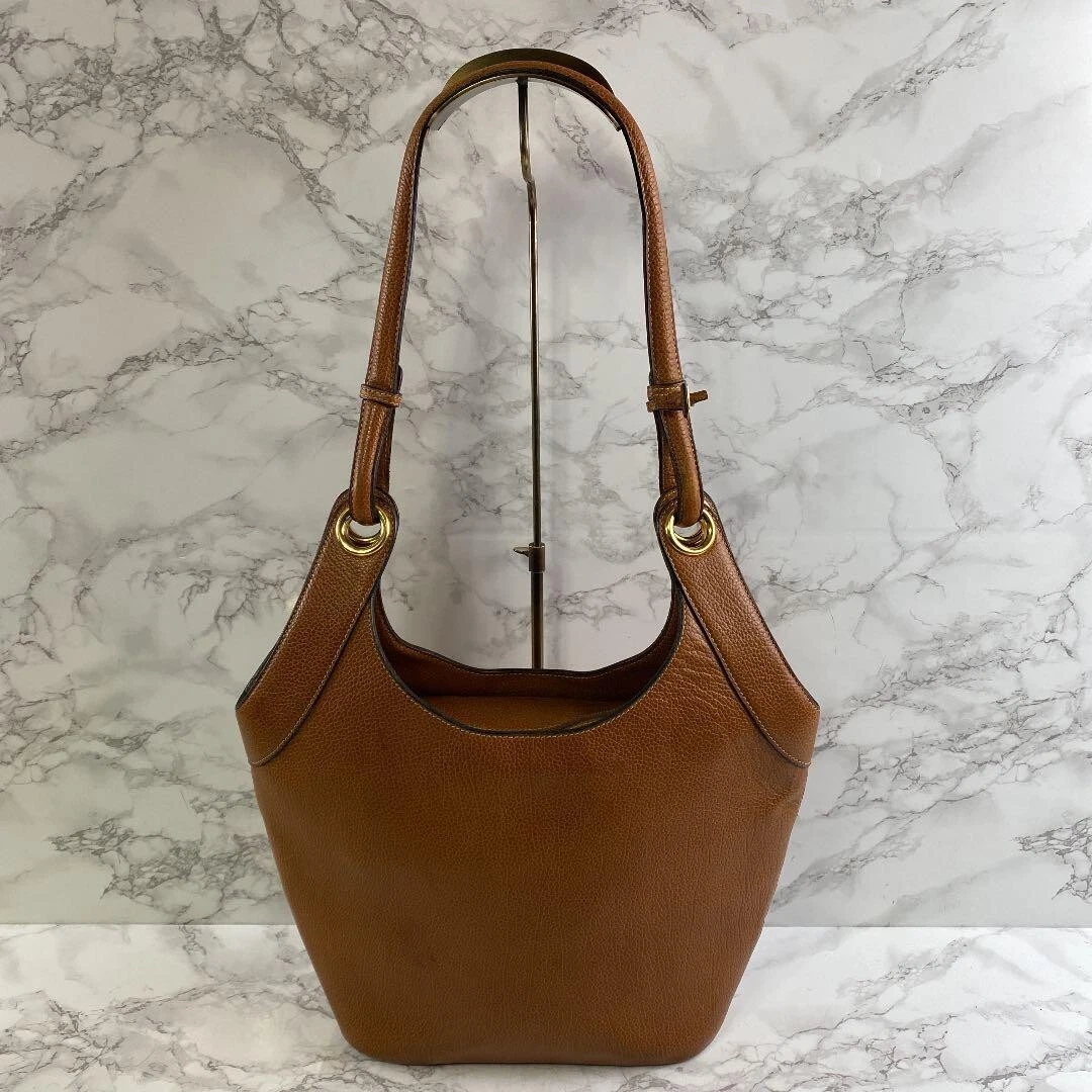 One shoulder hotsell handbag