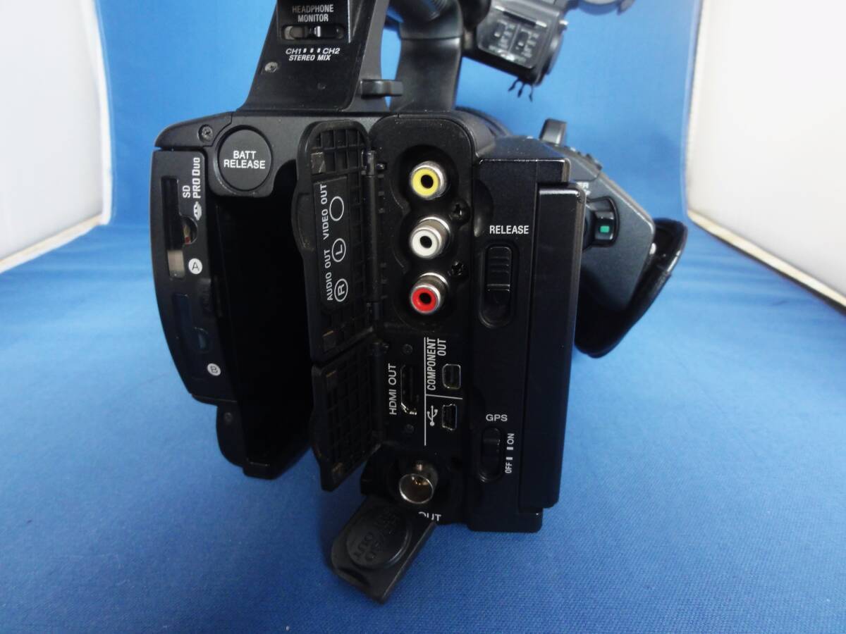 Sony HXR-NX5J NXCAM Camcorder Color Black Accessories Included