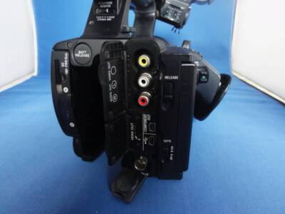 Sony HXR-NX5J NXCAM Camcorder Color Black Accessories Included