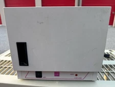 LAB-LINE INSTERMENTS  MODEL NO. 100 120 V INCUBATOR