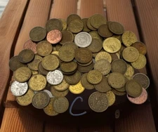 100 Pc No Cash Value Mixed Token Lot C - Age Size & Composition Varies By Coin