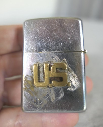 Vintage 1981 Silver Chrome w Brass U.S. Logo Zippo Lighter