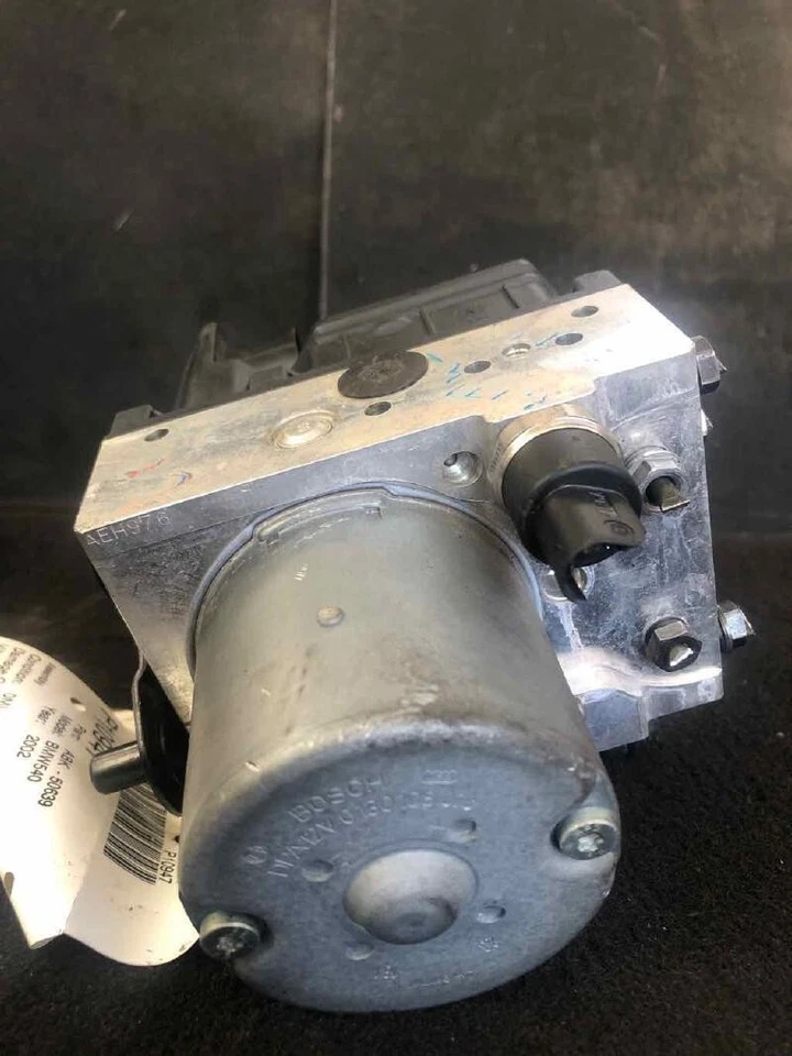 Conjunto de bomba de freno antibloqueo ABS para BMW 528i 1999-2000 DSC en consola OEM Foto 2 de 2
