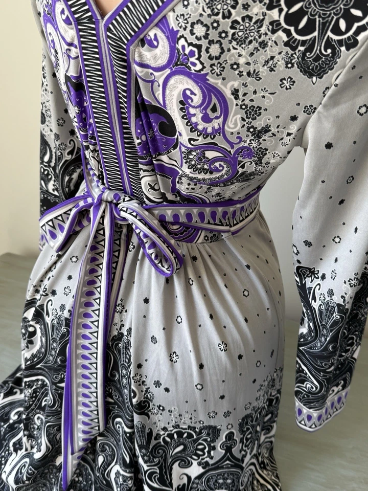 Vestido Camiseta ECI New York Azul Paisley Cuello en V Manga 3/4 Elastizado Para Mujer Cinturón M Foto 4 de 4