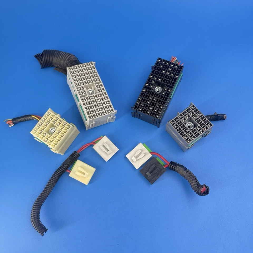 GMC Envoy Chevy Trailblazer 2006 5,3 L 6,0 L caja de fusibles 15141599 arnés de cable enchufes Foto 2 de 4