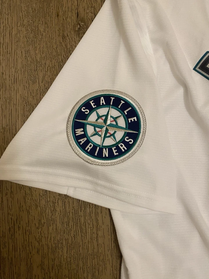 REAL Julio Rodriguez Signed/Autographed Seattle Mariners Nike Jersey Size XL - Image 4 of 4