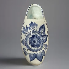 1986 Delfts Blauw Hand Painted Ceramic Dutch Shoe Blue and White Collectible