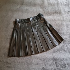 FB SISTER Falten-Mini-Rock Kunstleder XS schwarz "wie neu" 