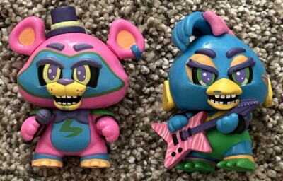 Funko FNAF Security Breach Glamrock Freddy & Chicka Mini Figure Black Light