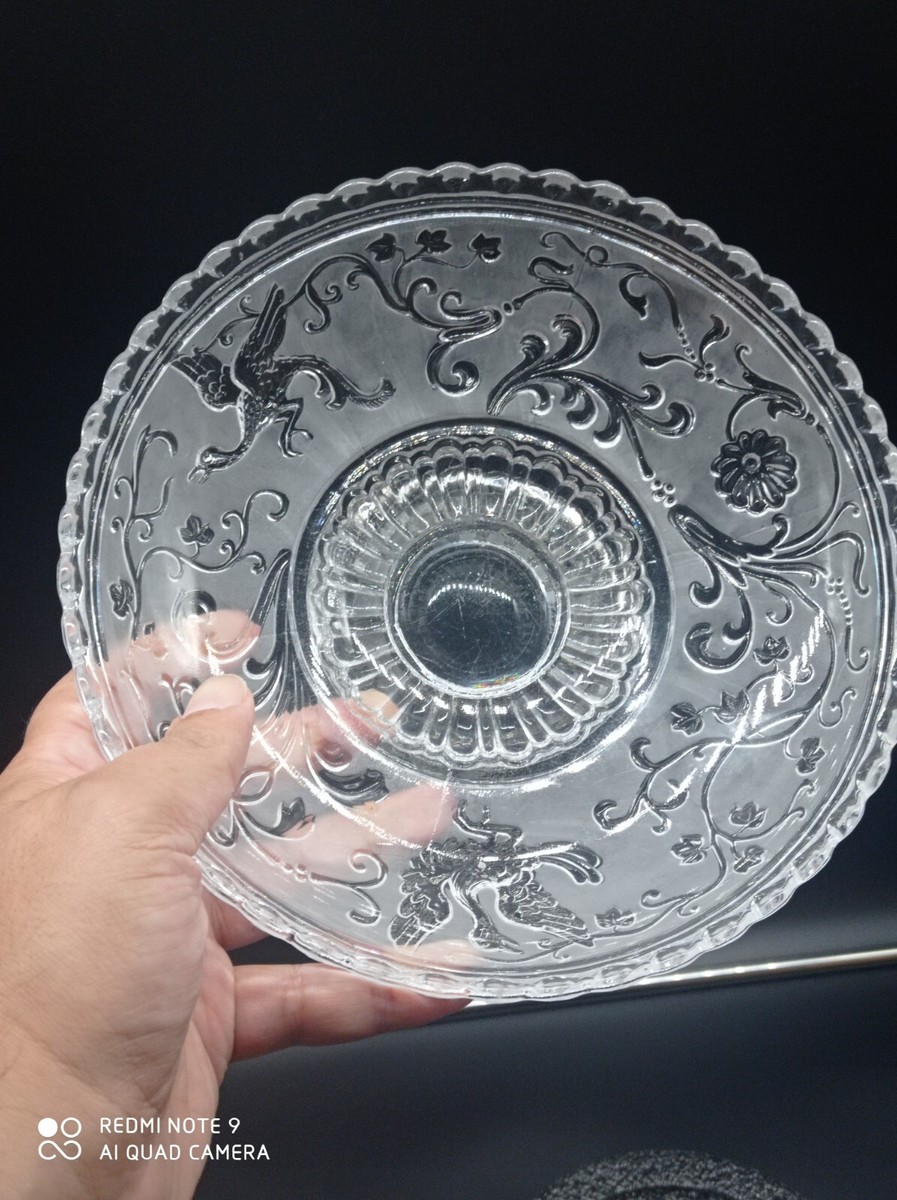 Superbe Coupe Sur Pied Gravé Oiseau En Cristal Baccarat - Élégance Française