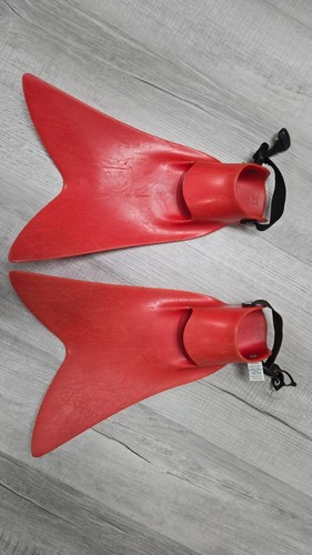 Force Fin PRO Open Heel Size ML Scuba Diving Fins (RED) - Made in USA RED