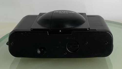 "SERVICED" Olympus XA 1 35mm point and shoot Film Camera Well Used Lomo Retro232 - Picture 9 of 9