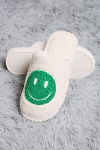 ComfyLuxe Happy Face Pattern Embroidered Slippers - Picture 7 of 19
