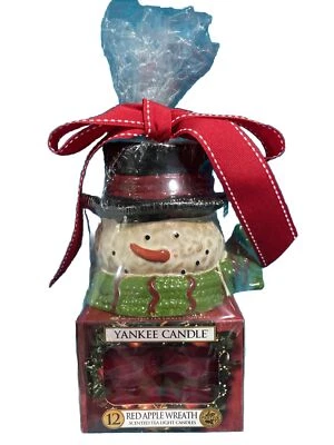 YANKEE CANDLE RED APPLE WREATH SCENTED 12 TEALIGHTS WITH SNOWMAN HOLDER - Image 1 of 4