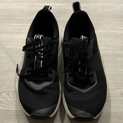 Under Armour Charged Aurora women s Lace Up Sneaker Black/White 3022619-001