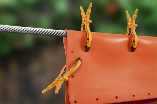 Yellow Nylon Blanket Clamp Pin With Elastometric Tips and Fiberglass Body - H... - Picture 2 of 9