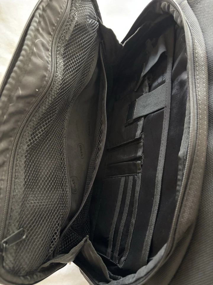 Estuche expandible negro con compartimentos para laptop Dell - Se adapta a la computadora portátil de 17 pulgadas Foto 2 de 4