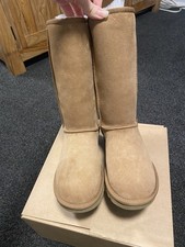 Ugg Classic Tall II Boots Uk Size 3 Cost £230