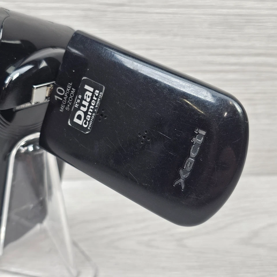 Sanyo Xacti VPC-CG20EX Full HD 10.0MP Camcorder + Battery & Charger - Image 3 of 4