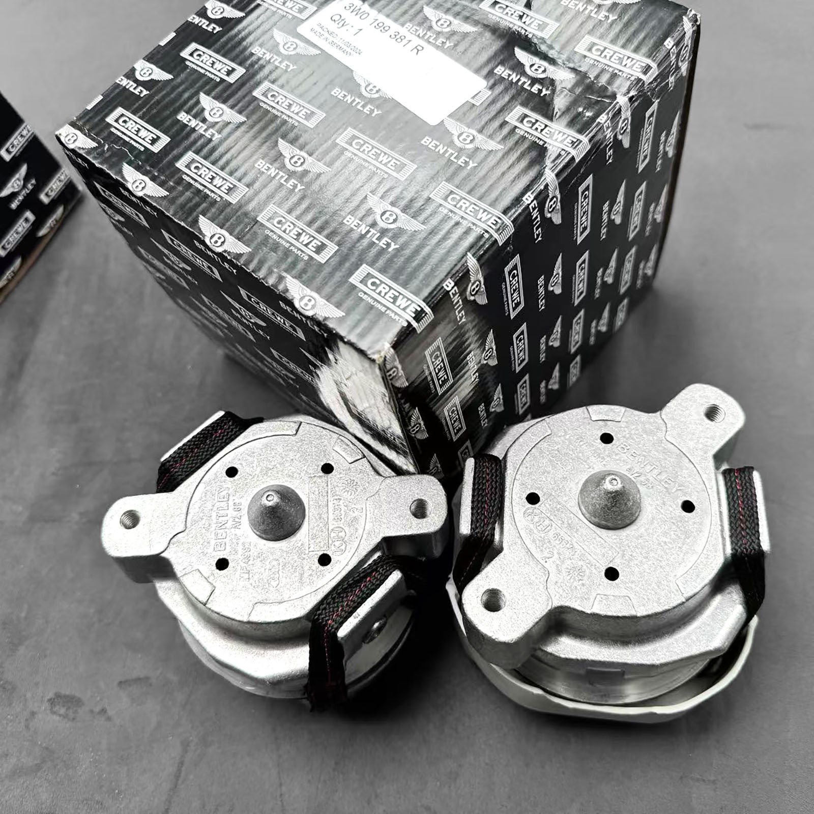 2 X Engine Mount 3W0199381R for Bentley Continental GT GTC Flying Spur 07-22