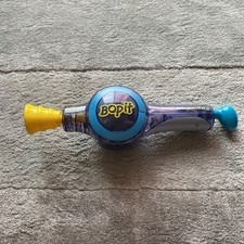 Hasbro Bop It Original 2002 Handheld Electronic Game Pull it Twist it Bopit
