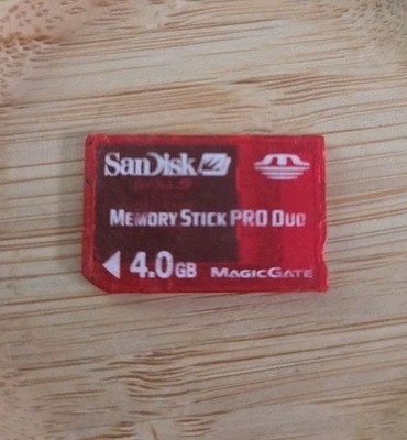 SanDisk 4GB Memory Stick Pro Duo / für PSP und Kamera Memorycard Rot
