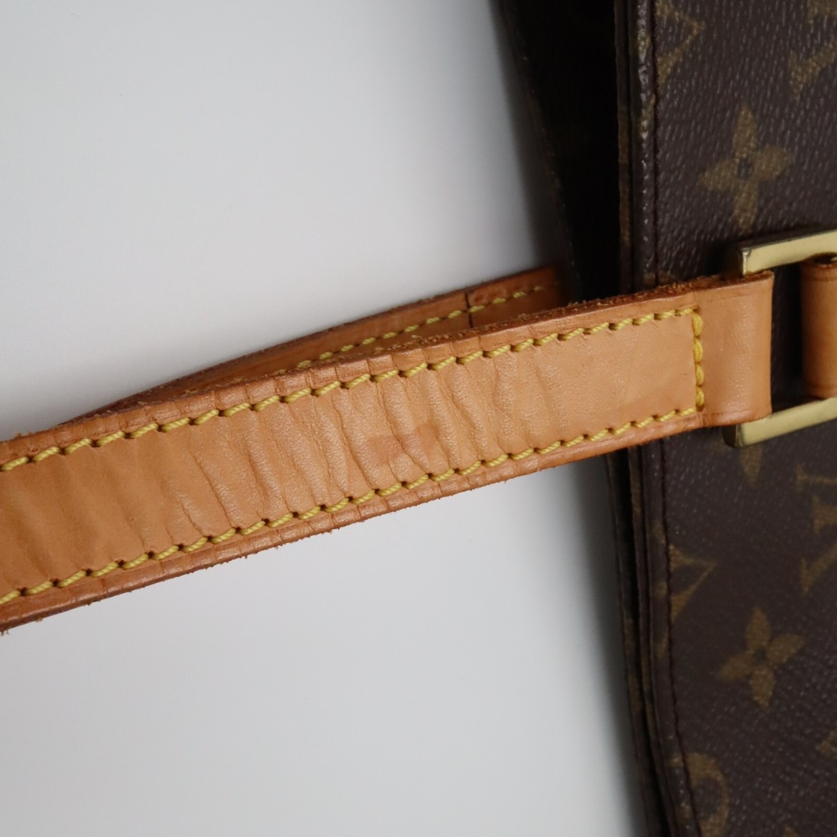 lv pochette second hand