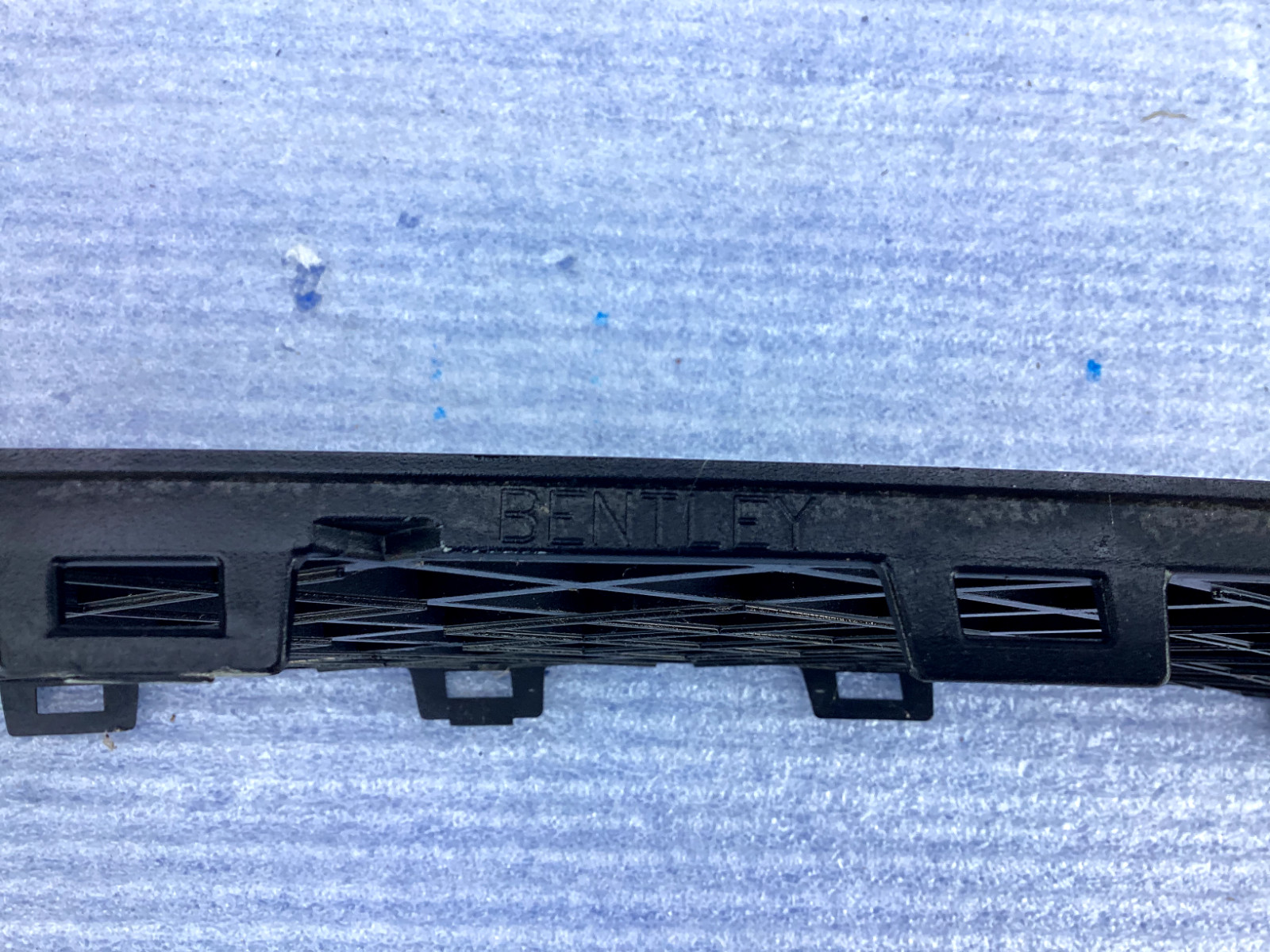 2012-2015 Bentley Continental GT front right grille OEM