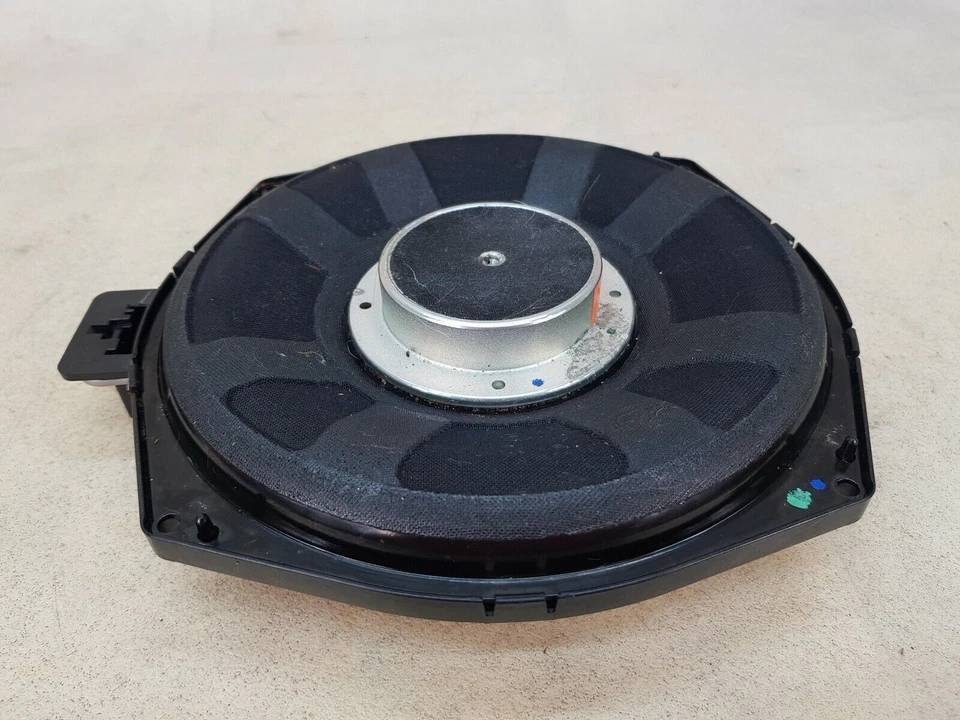 BMW M5 F10 11-16 HARMAN KARDON UNDER FRONT SEAT SPEAKER SUBWOOFER 7948001002 - Image 2 of 4