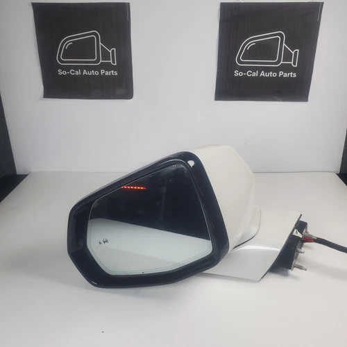 2020-2024 CADILLAC XT6 DRIVER LEFT VIEW SIDE MIRROR 140X WHITE BLIND SPOT,MEMORY
