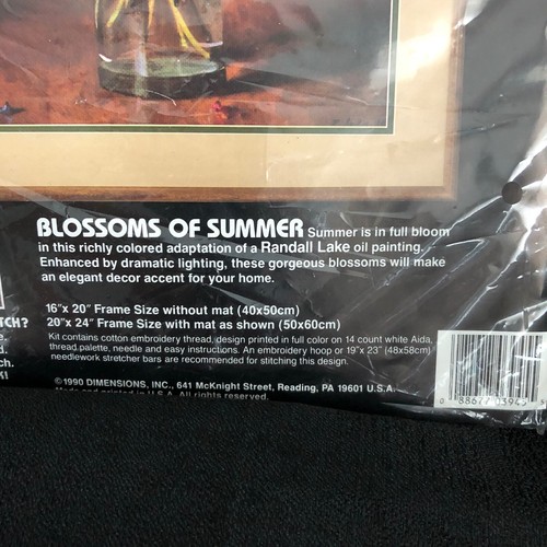 Dimensions Blossoms of Summer No Count Cross Stitch Kit #3945 dated 1990 New - Picture 5 of 7