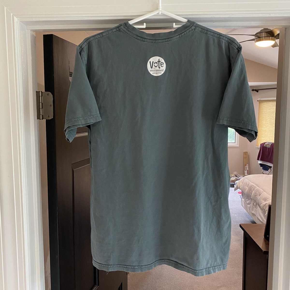Patagonia Vote The Environment Tee - Very Good - Mens Medium 