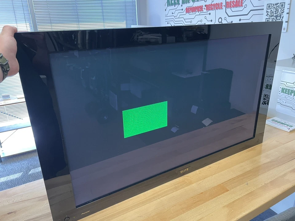 Pioneer Elite Plasma Display Model PRO-435PU / No remote or speakers - Working - - Image 2 of 4