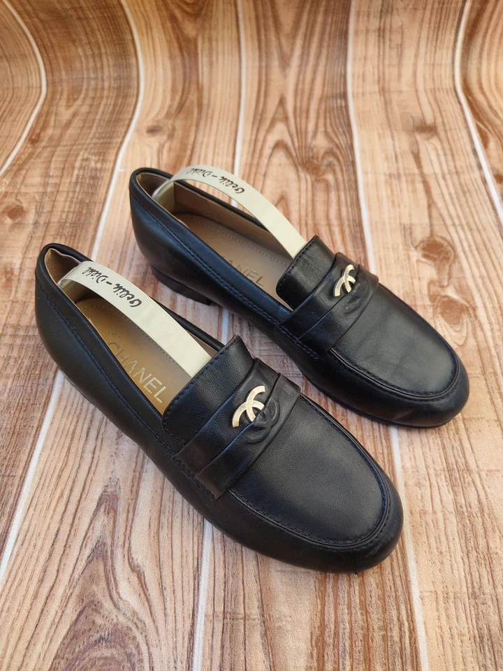 Chanel Coco Mark Black Gold Leather Interlocking CC Loafers EU 37C US 7 - Image 4 of 4