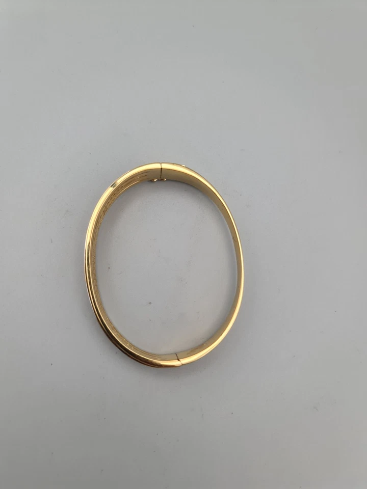 Eleganter, mehrreihiger Armreif mit funkelndem Strass in edler Goldfarbe. - Bild 4 von 4