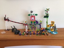 LEGO DC Comics Super Heroes: Jokerland (76035...