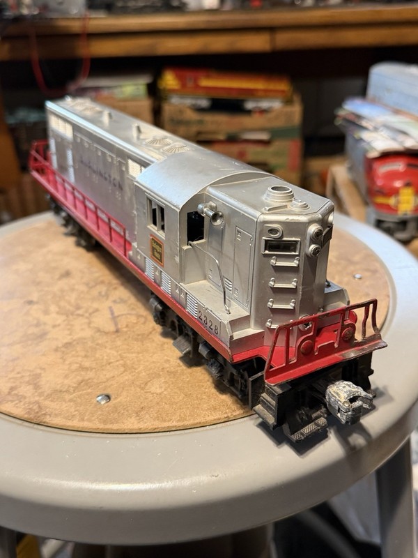 Lionel 1534W Passenger Set W/ 2328 Burlington GP-7
