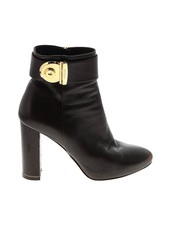 Salvatore Ferragamo Women Black Ankle Boots 6.5