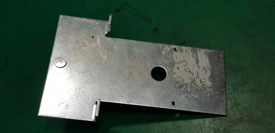 Williams Cyclone Pinball Ferris Wheel Motor Bracket B-11899 - Image 3 of 4