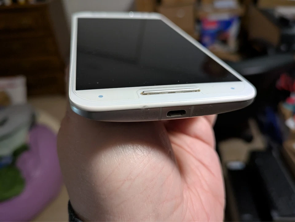 Motorola Moto X Pure Edition XT1575 16GB Phone - Image 2 of 4