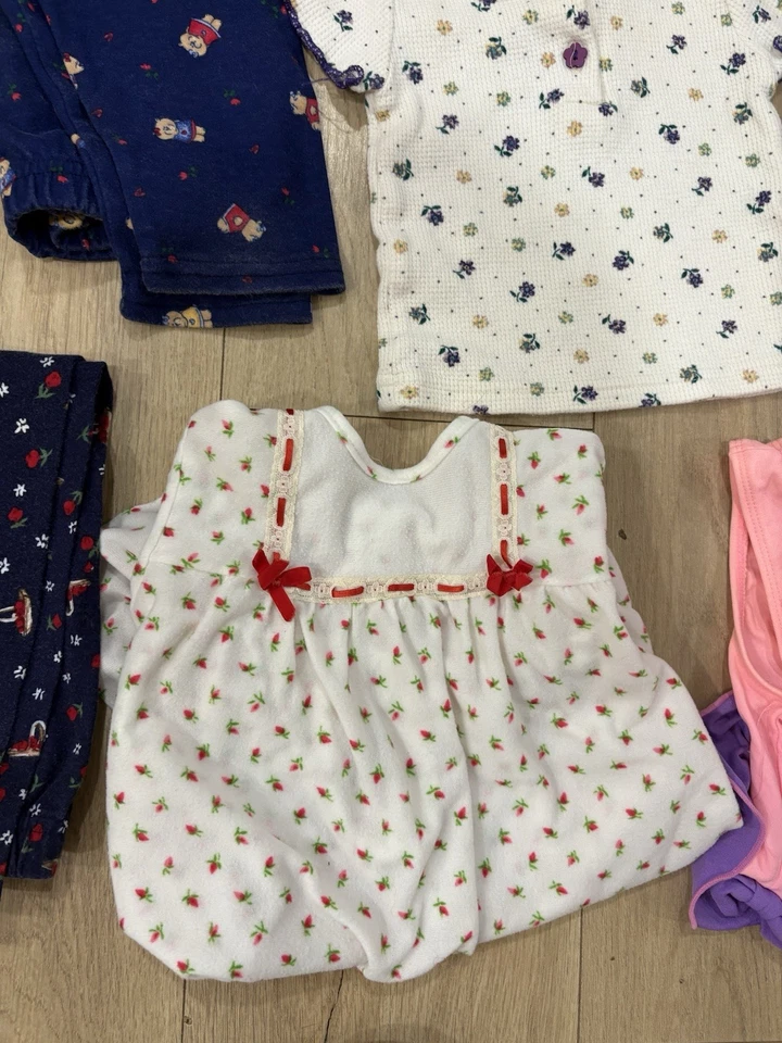Lote de Ropa Vintage Bebé Niña Niño Años 80 90 Vestidos Mamelucos Pantalones Foto 3 de 4