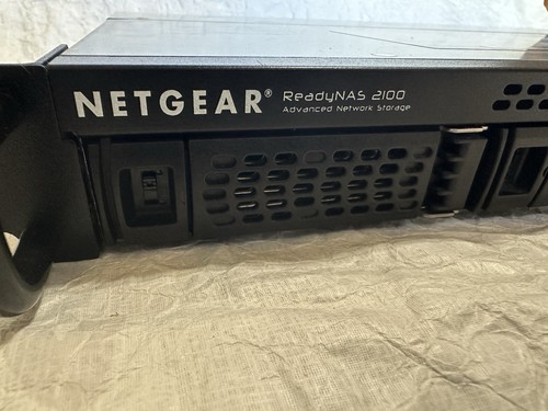 NETGEAR ReadyNAS 2100 con 4 unidades empresariales de 2,0 TB - Imagen 2 de 5