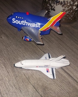 Southwest Airlines Pull Back & Go  Plane & Vintage 3'' Die Cast Metal Ertl Plane
