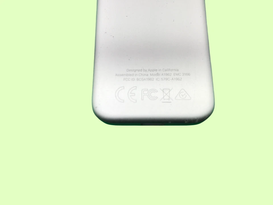 Siri Télécommande A1962 pour Apple TV 4th Génération - Usé , Adhésif Boutons - Photo 4/4