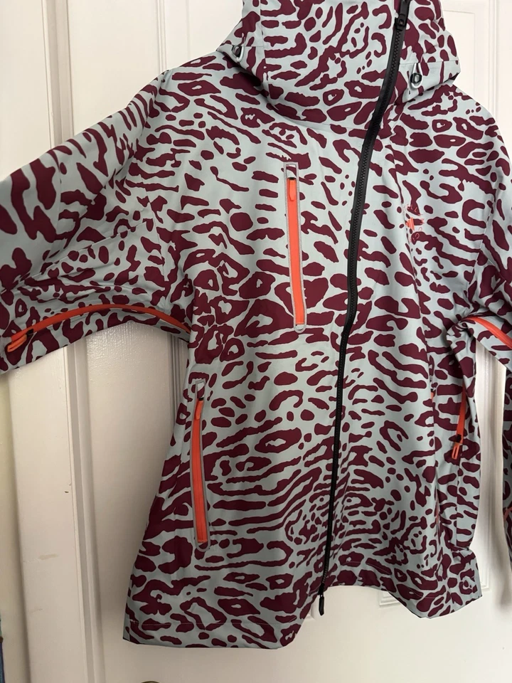 Chaqueta para mujer Adidas $700 Stella McCartney x Terrex grande TrueNature 2L IW3867 Foto 4 de 4