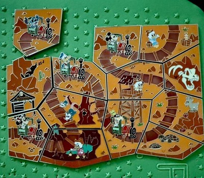 Disneyland Big Thunder Mountain Pin Puzzle Map complete set 13/13 with Chaser